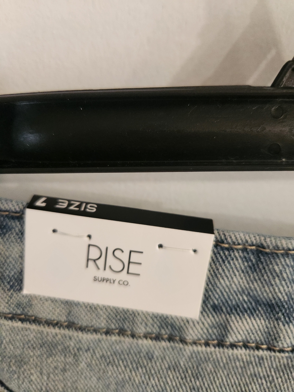 NWT RISE Supply Co. Cargo Dad Jorts — Size 7 - Picture 5 of 5